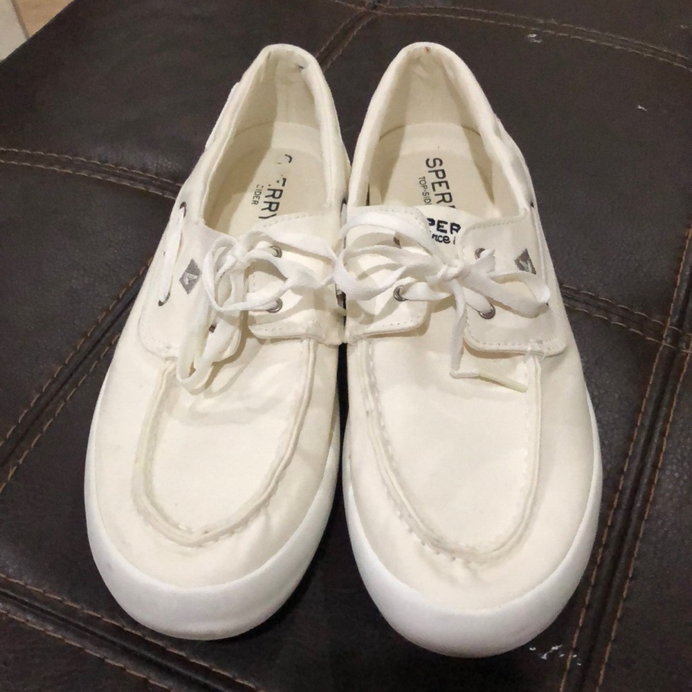 Sperry topsiders classic